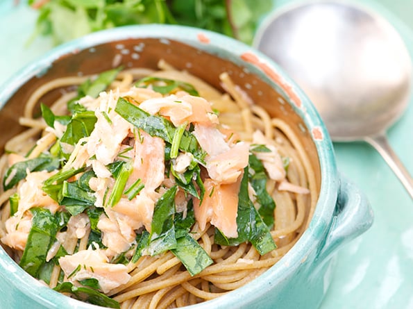 Spaghetti with trout and spinach in a lemon and dill sauce recipe